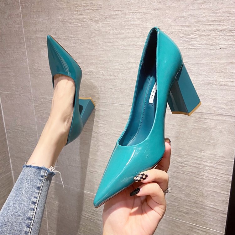 Women's Patent Leather High Heels with Shallow Mouth, Stylish Chunky Heel Pumps, 2026 Spring New Fashion Pointed Toe Professional Work Shoes Women's Patent Leather High Heels with Shallow Mouth, Stylish Chunky Heel Pumps, 2026 Spring New Fashion Pointed Toe Professional Work Shoes