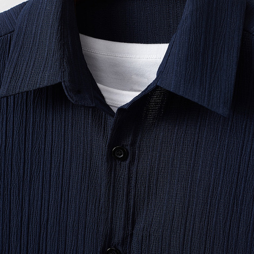 Men's brocade patterned striped short sleeve shirt with button-up collar set, stylish men's fashion trend item