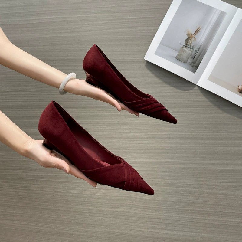 720-2 поколение волос мода подружка невесты молочная обувь 2024 зимний новый повседневная работа черные женские каблуки