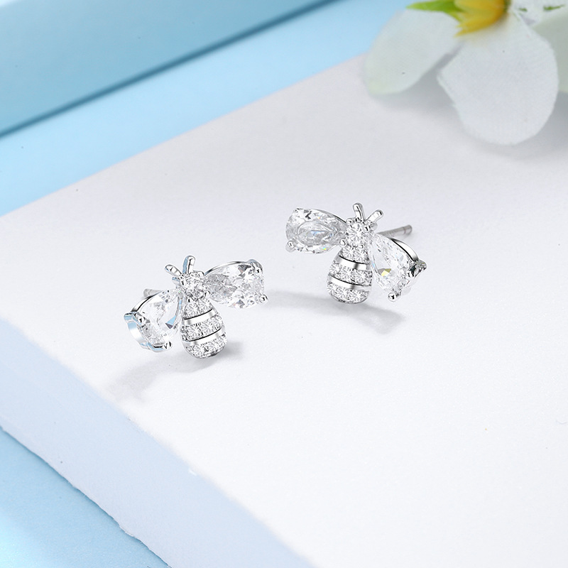 Casual, Daily Occasion 1 Pair Elegant Classic Style Bee Plating Copper Zircon Ear Studs