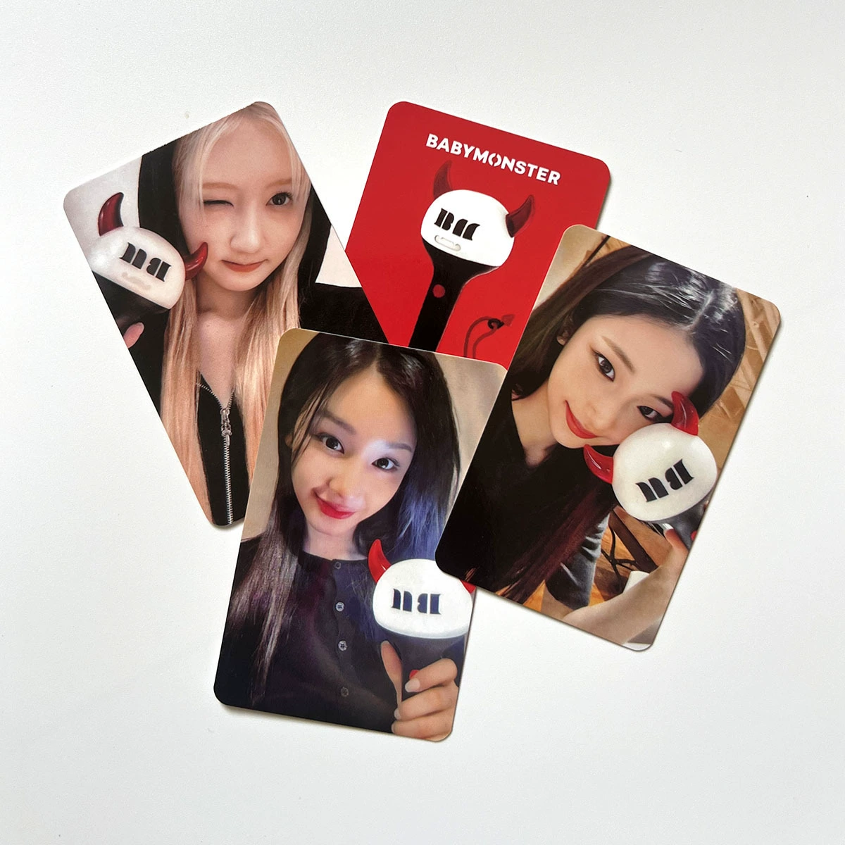 Набор фотокарточек (BABYMONSTER) 54×85 мм — 7 двусторонних глянцевых карточек