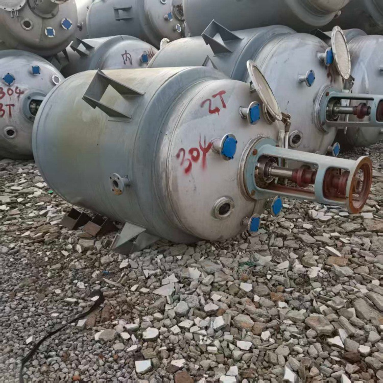 二手3立方不锈钢反应釜化工混合设备内外加热盘管反应釜