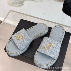 2025 新しいスタイルのニットわら厚底ウェッジヒールレディースアウターウェア高さ増加チェーンビーチスリッパ女性の夏