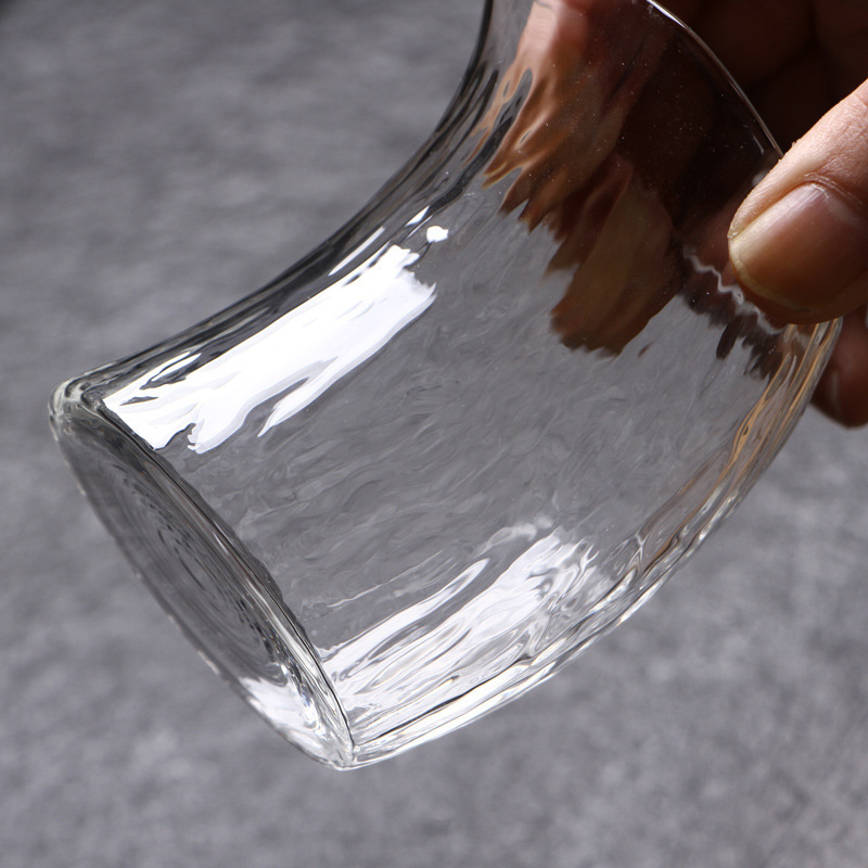 Patrón de martillo maestro Taza justa de vidrio engrosado resistente al calor creativo dispensador de té masculino transparente juego de té de Kung Fu accesorios envío gratuito