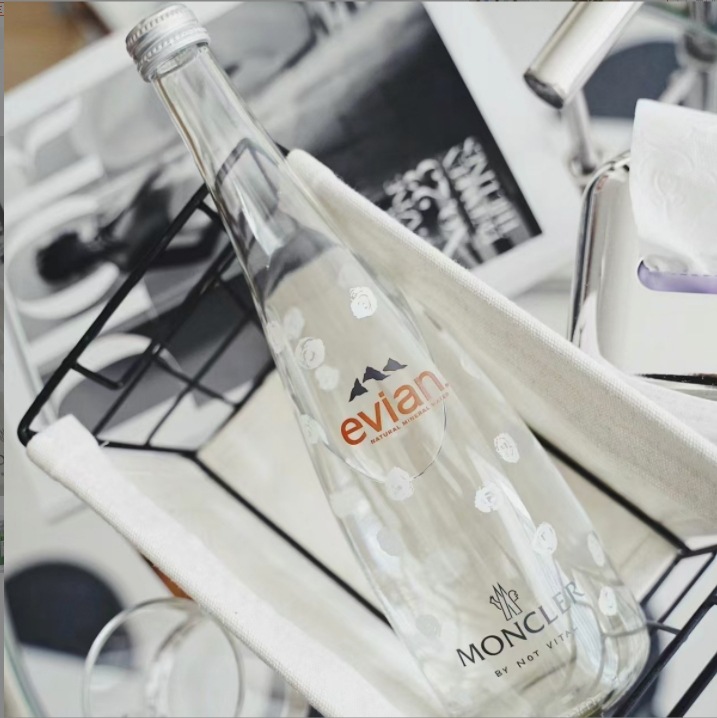 厂家批发矿泉水玻璃瓶 依云农夫同款水滴瓶330 500ml带盖可印logo