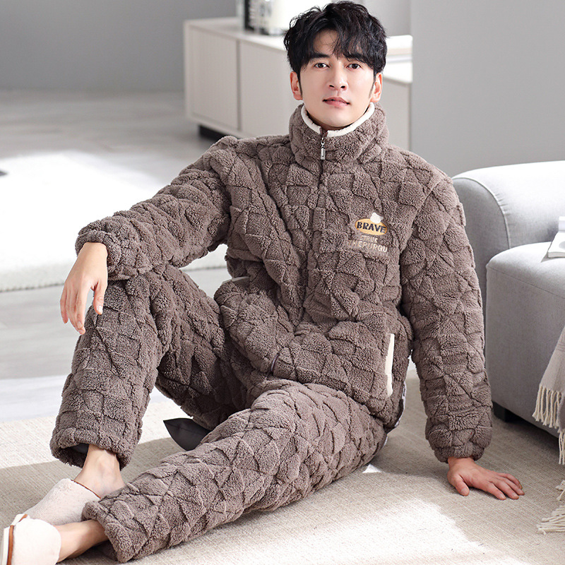 Pijama de hombre invierno de lana de coral tres capas de algodón intercalado grueso y chaqueta de lana de algodón calentamiento conjunto de ropa para el hogar de franela