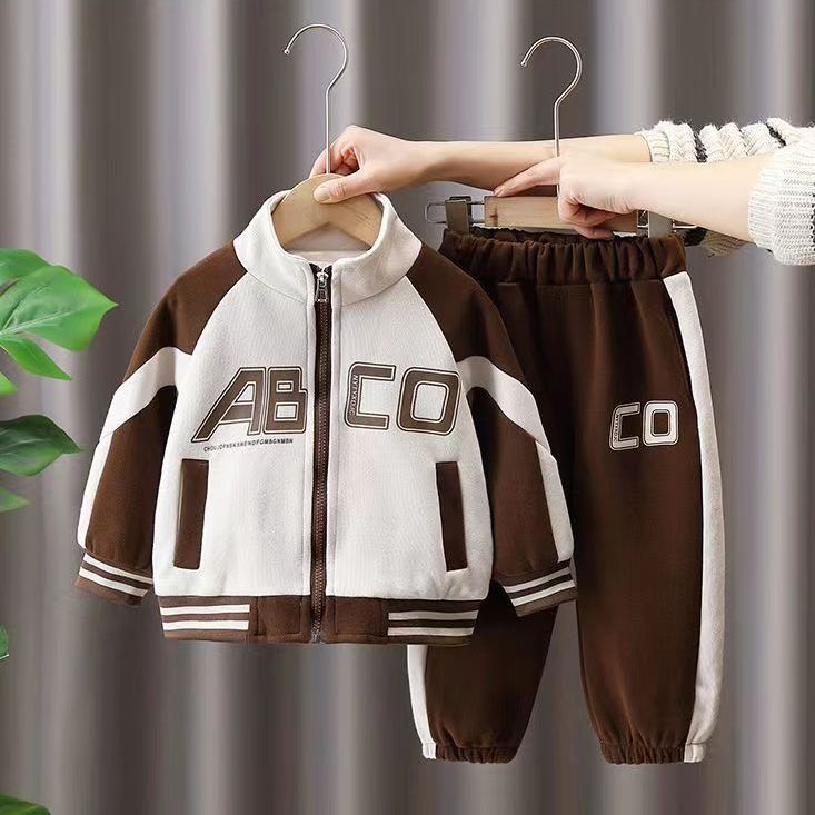 Small and medium-sized sports set, autumn handsome children's Korean version jacket, wearing baseball jersey_voghion.com