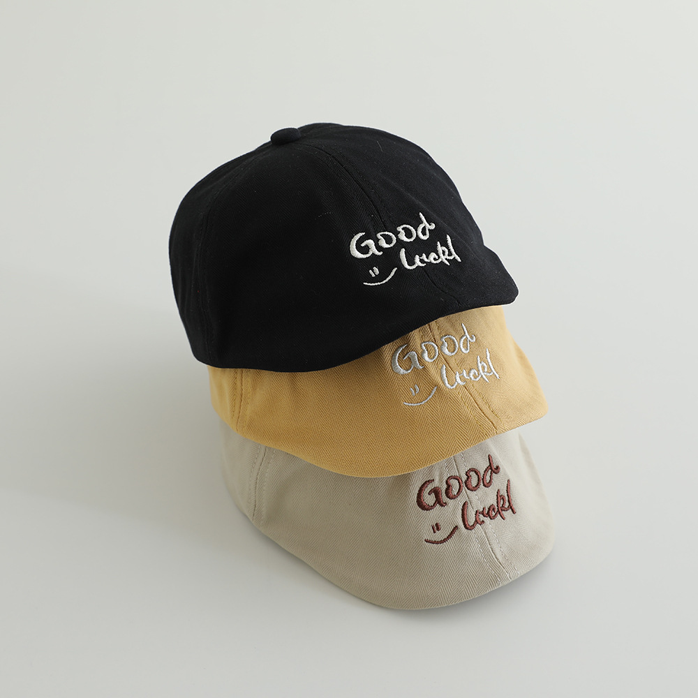 Boina infantil coreana trajes extranjeros letras bordadas sombreros de avance para niños y niñas sombreros de primavera y otoño