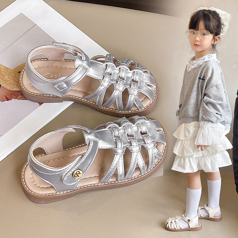 Sandallas princesa de niñas 2025 nuevos zapatos de verano para niños sandalias romanas de moda tejidas zapatos de playa de niñas image 4