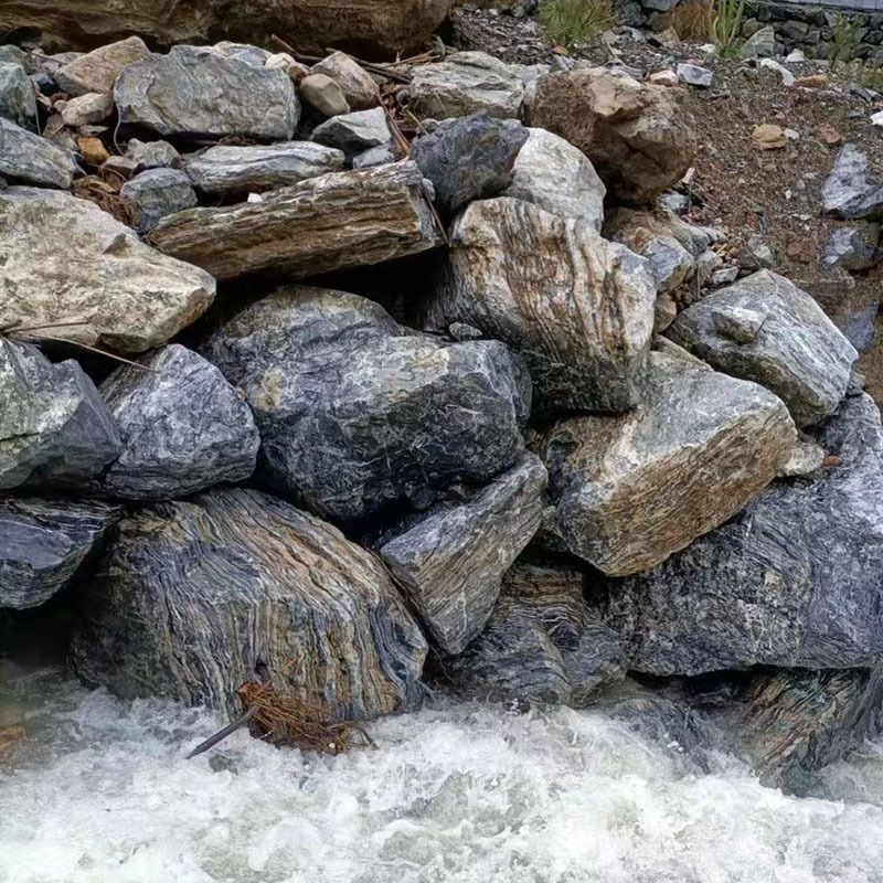 批发自然木纹石驳岸石 草坪点缀景观野山石直销