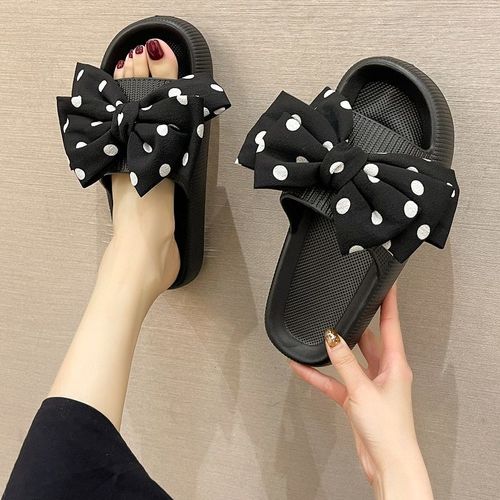 One-piece unisex cute polka dot bow slippers for summer outdoor wear, stylish thick-soled indoor flat sandals with a one-piece design, suitable for beach shoes.