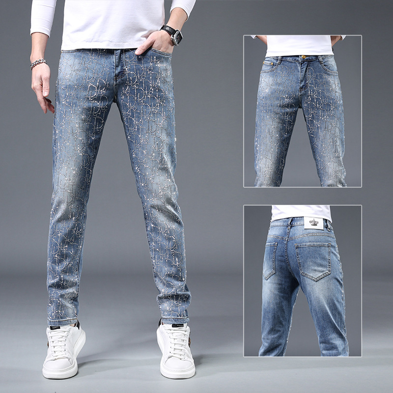 Pantalones vaqueros de diamantes de imitación de marca de moda para hombre azul claro 2023 Verano Delgado slim fit skinny stretch pantalones casuales de alta gama