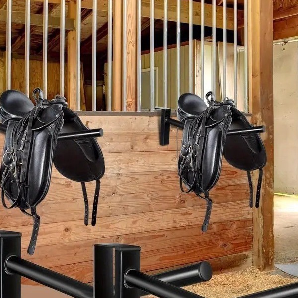 Factory direct sales of drill-free, wall-mounted, heavy-duty saddle racks and stable thickened and sturdy wrought iron brackets for wholesale.
