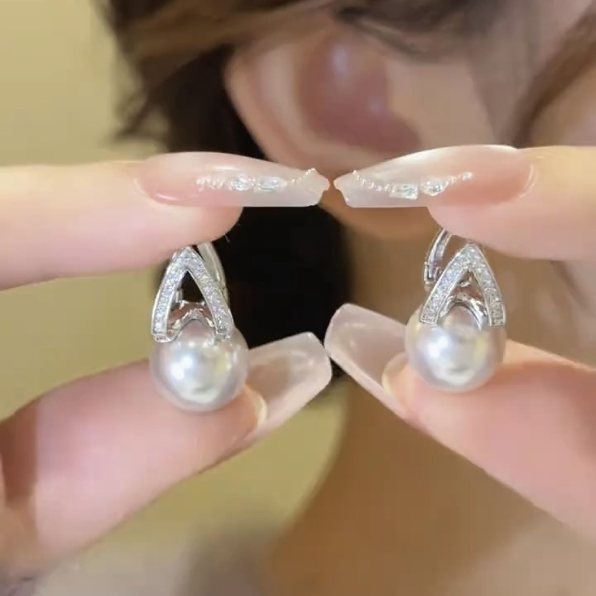 148 earrings-silver-white