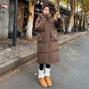 ����Ů�^ϥ���ӿ�Ӻ�ů�������e��ɫ�޷������n�����Q��������