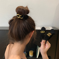 洗練されたアルファベットのヘアアクセサリーの優雅な団子の頭は大きいサイズの高級感のヘアピンの女性の後頭部のクリップの頭飾りを挟みます。