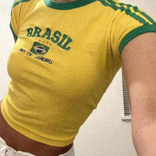 �ļ���Ůװ�̿���ĸT��¶��ʱ�и��Գ�����ͷ����ŷ���羳����