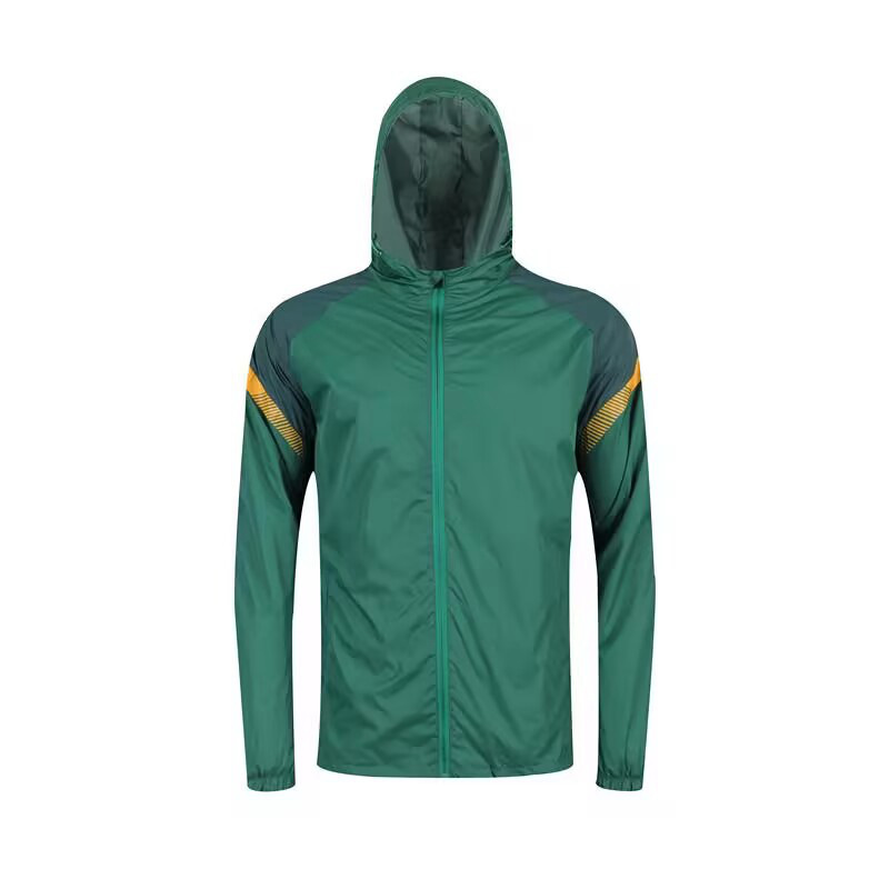 Chaqueta de lluvia con capuz para hombres otoño y invierno de manga larga ropa de entrenamiento de fútbol chaqueta de tela de brocado 70D compra de grupo