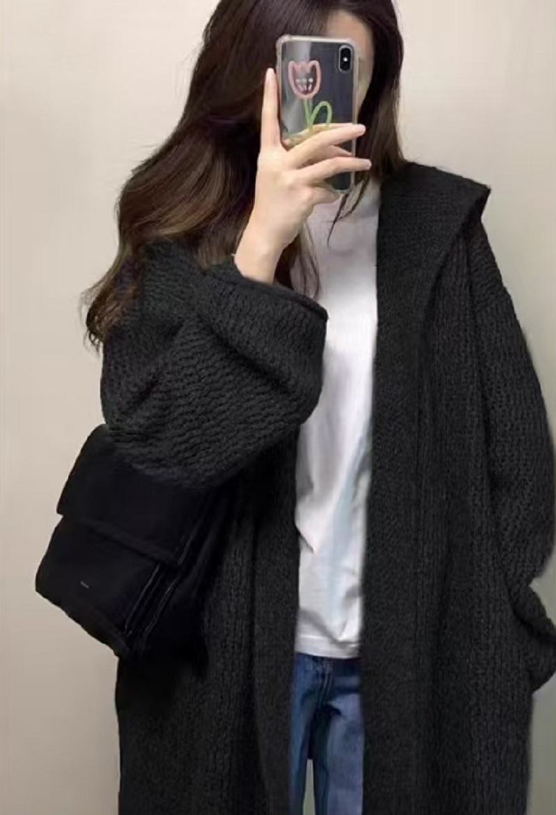 2025 otoño y invierno nuevo estilo coreano de mujer gris suéter con capuz chaqueta larga suelta cardigan de punto perezoso