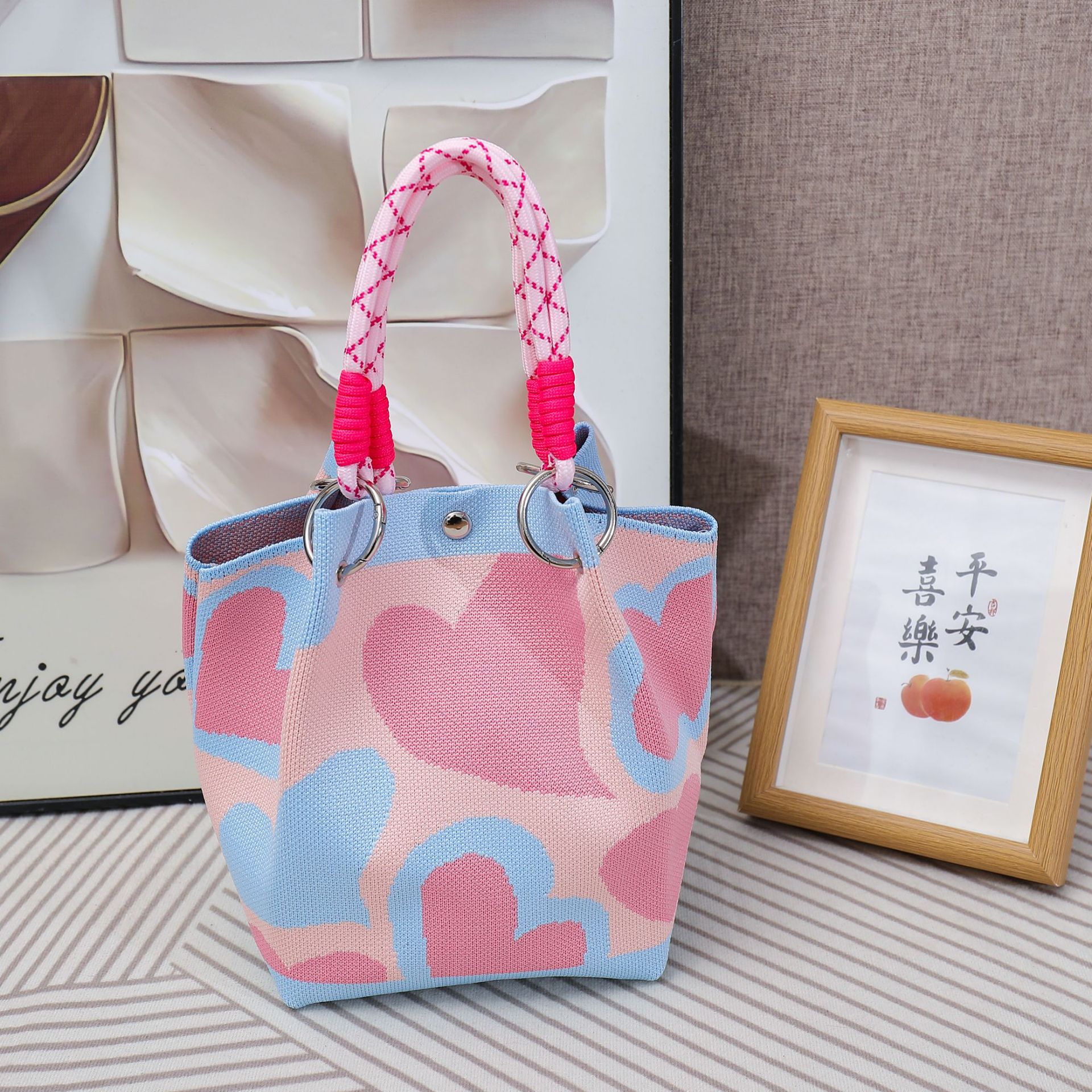 2026 Autumn New Cartoon Animal Handbag for Outings, Versatile Portable Foldable Bucket Bag