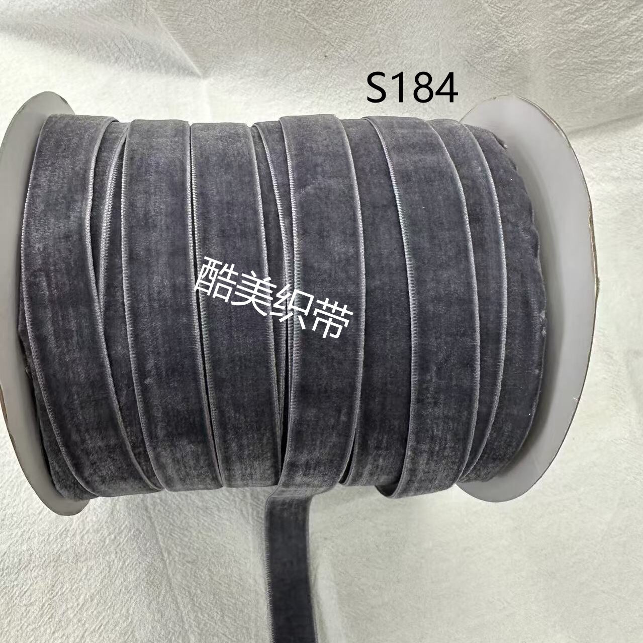 Stock 1.5cm / 2cm / 2.5cm unilateral cinta de terciopelo de terciopelo de color diy arco hecho a mano