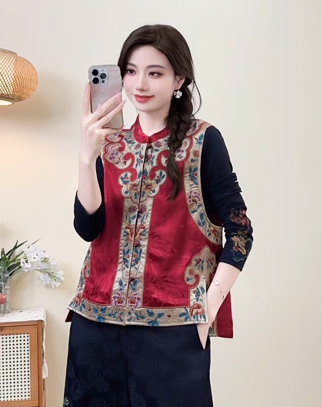 新中式马夹女2025新款民族风马甲女刺绣缎面提花坎肩立领盘扣背心|undefined