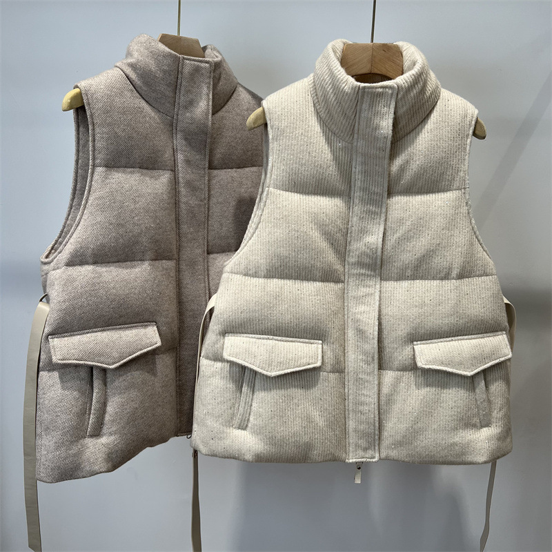 Autumn and winter new down jacket vest leather belt waist sheepskin placket sleeveless collar goose down jacket women's coat Autumn and winter new down jacket vest leather belt waist sheepskin placket sleeveless collar goose down jacket women's coat