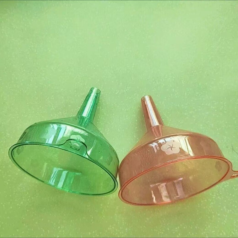 卸売りのプラスチックの漏斗の大きいサイズの広口のツールの台所の口径は透明で厚いです。|undefined
