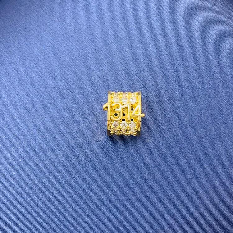 Tiktok Venta caliente colgante al por mayor auto-seleccionado 100 cobre colgante único con fuente de cadena de fábrica al por mayor sin cadena