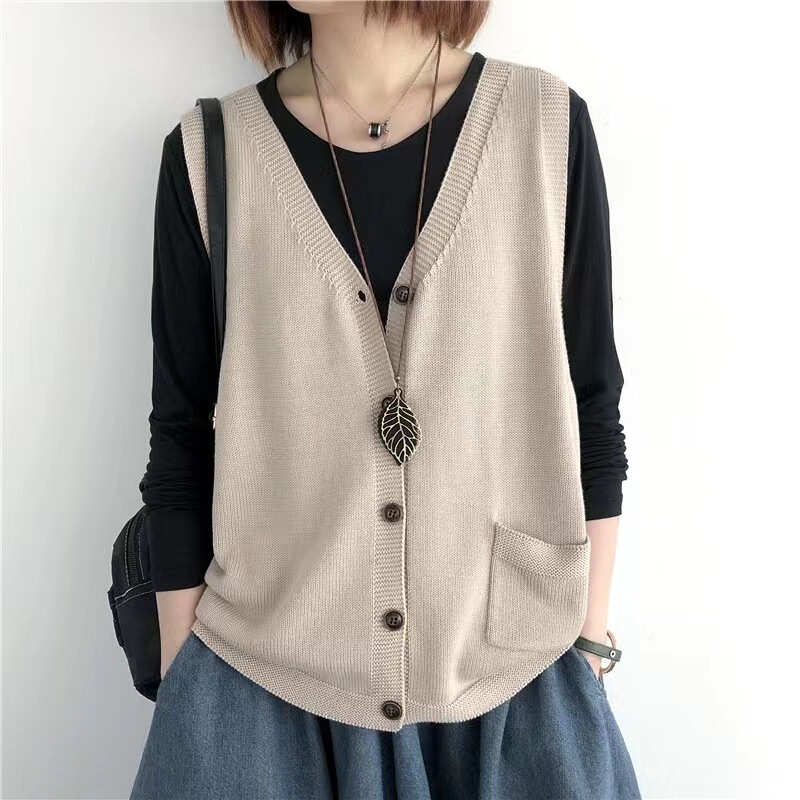 2026 Spring and Autumn New Style Retro Loose Large Size V-Neck Single-Breasted Sleeveless Knitted Vest for Women