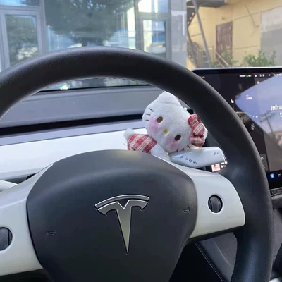 Cute Side-Mounted Plaid Kitty Car Dashboard Decoration, Car Wiper and Turn Signal Decoration, New Car Gift (Car ornaments) - vintage-hong-kong-style-red-plaid-kitty-handheld-decoration