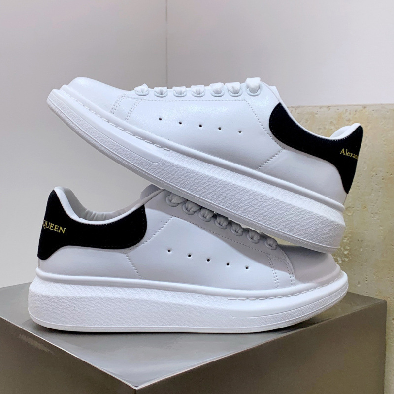 Luxury McQueen Alexander thick-soled white sneakers for women, casual sports shoes for men, leather soft-soled height-increasing trendy shoes Luxury McQueen Alexander thick-soled white sneakers for women, casual sports shoes for men, leather soft-soled height-increasing trendy shoes