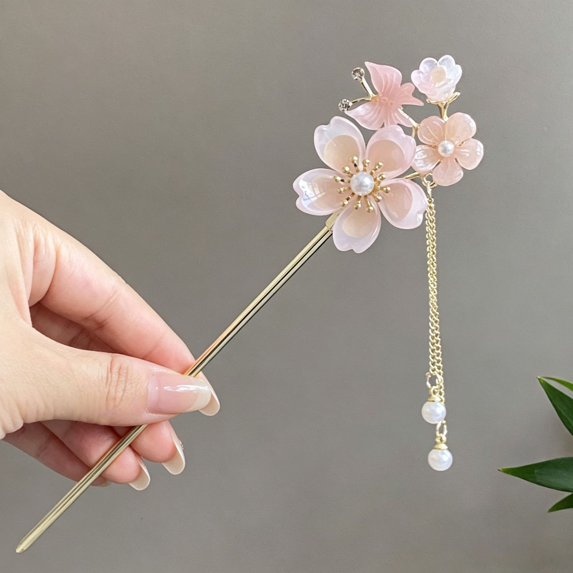 Hairpin 2551