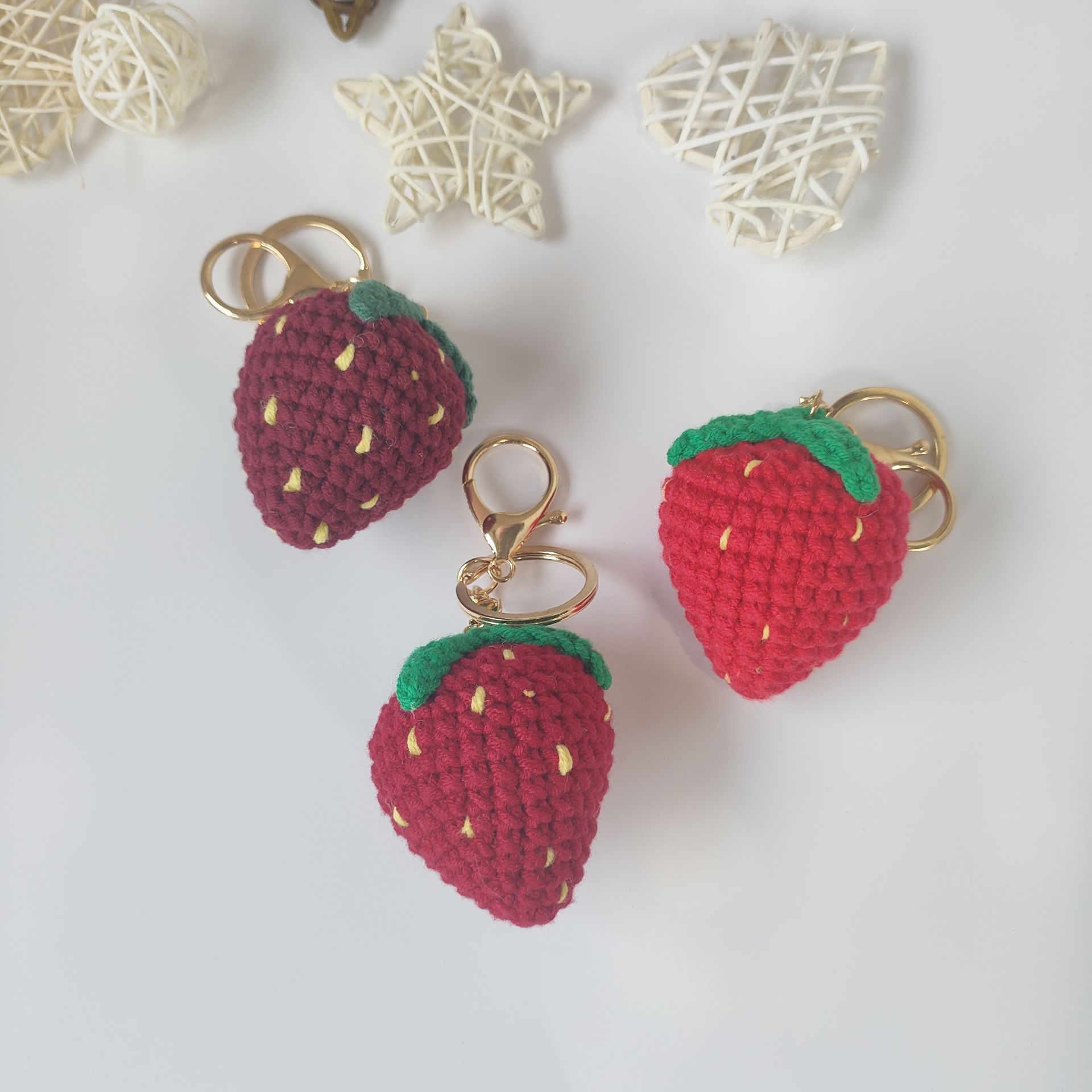 35g Weight 1 Piece Cute Strawberry Yarn Unisex Bag Pendant Keychain