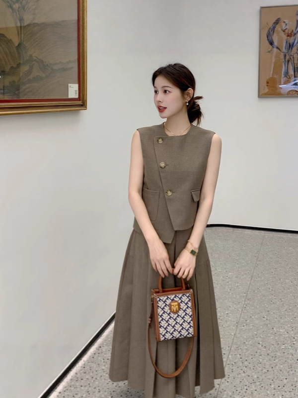 新中式马甲不对称复古背心女25春新款小个子A字半裙短款马夹套装|undefined