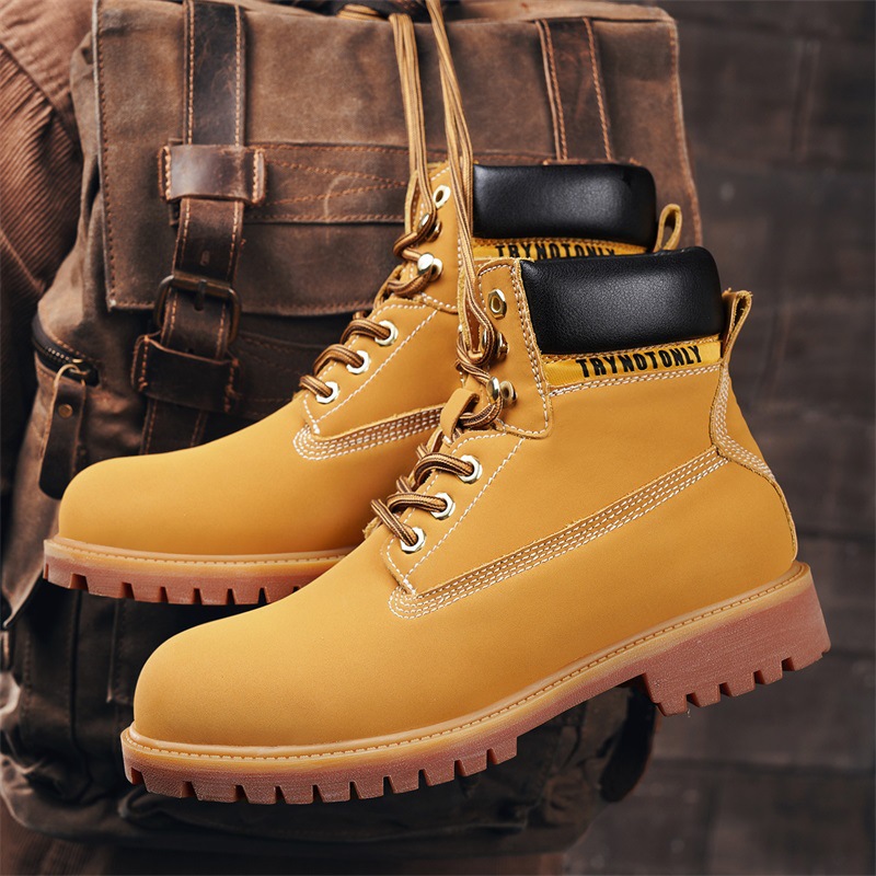 Otoño y invierno tendencia de cuero casual botas Martin para hombres ropa de estilo británico botas de hombre moda calentamiento zapatos de hombre pareja
