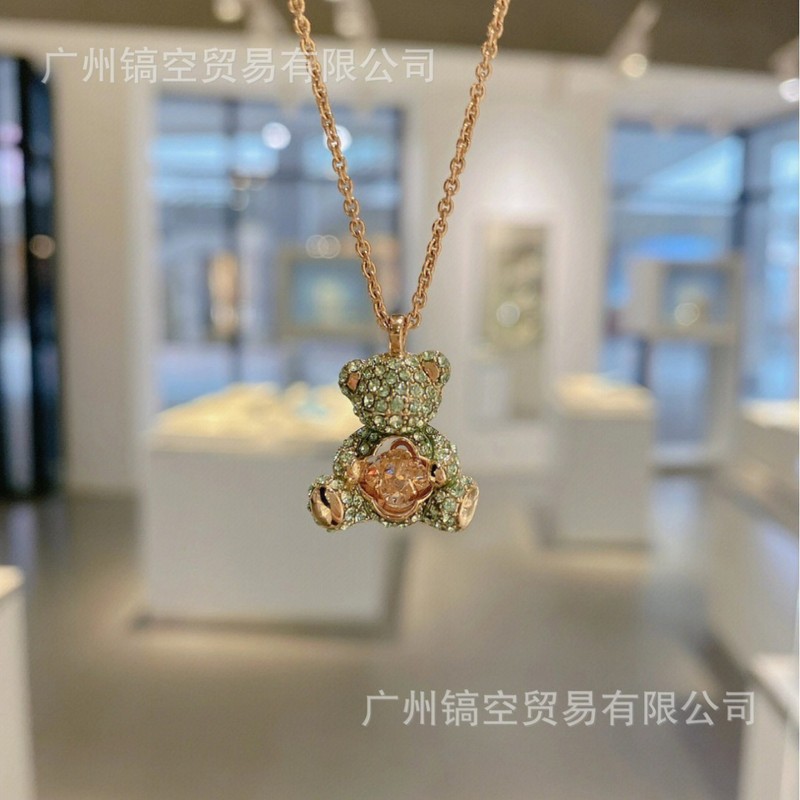Shijia スマートテディピンククマネックレスレディースライトラグジュアリーニッチ多用途動くハート鎖骨チェーン工場直販|undefined