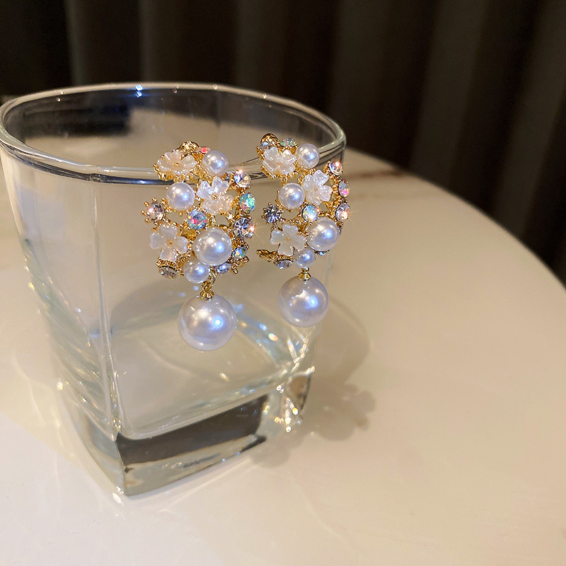 Earrings Image 3