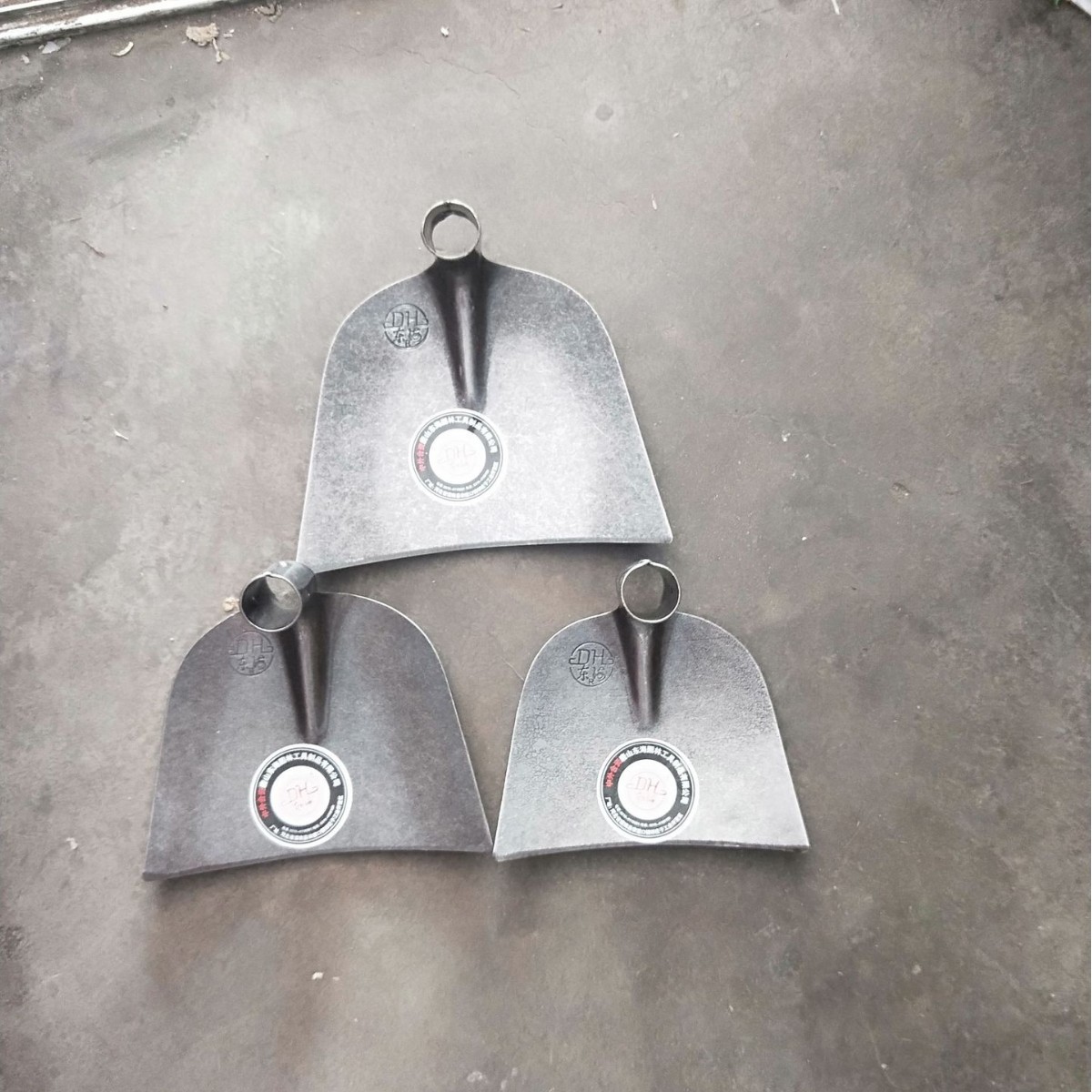 厂家灰锄  刮锄锰钢高硬度加宽刮锄农具锄头翻地农具