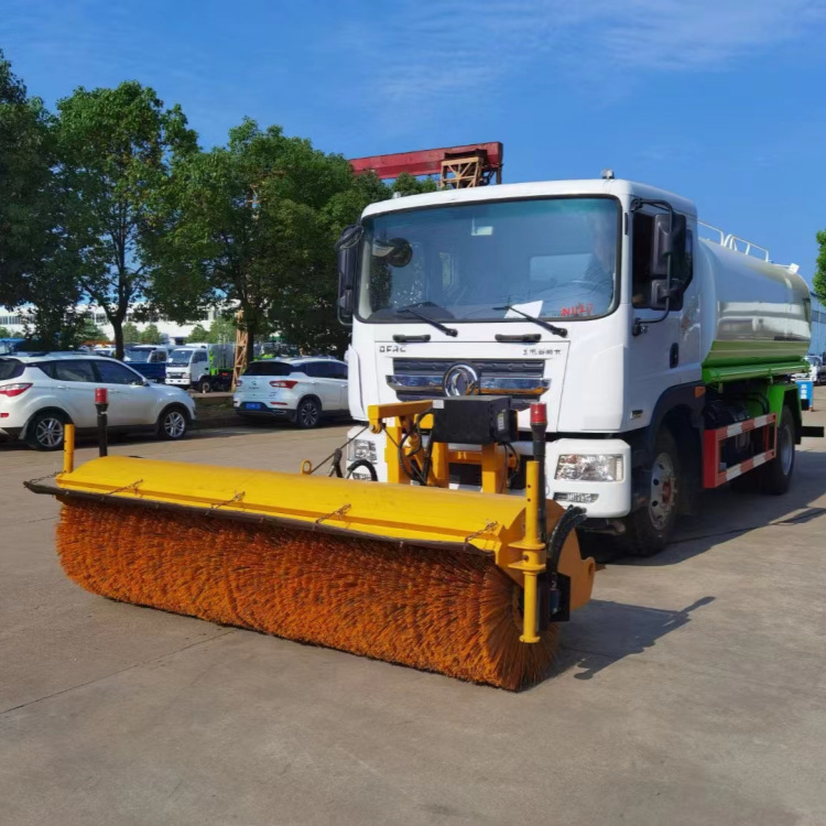 环卫车加装扫雪设备 3米长度市政公路扫雪滚刷 路面清扫设备