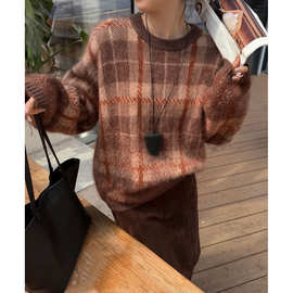 新款韩系复古格纹拉绒羊毛衫女圆领长袖羊毛衫百搭显瘦针织衫秋冬