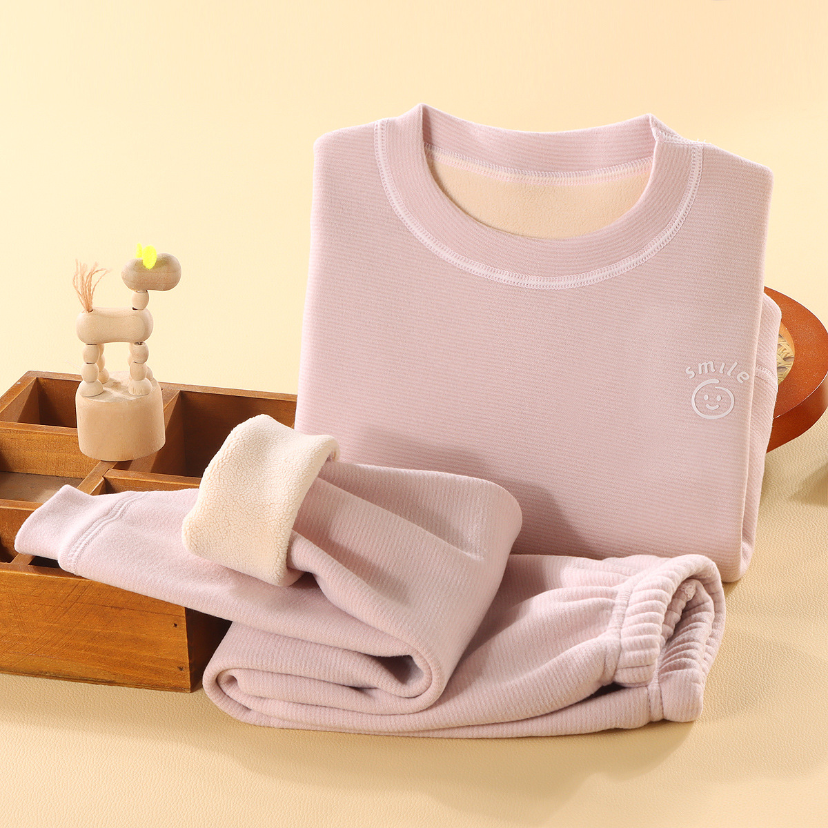 Niños de color sólido a rayas aoli terciopelo deshuesado traje medio y grande ropa de otoño para niños pantalones largos engrosados para hombres y mujeres homewear cálido