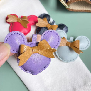 Early spring accessories Mickey key chain cute doll luggage hanging leather goods diy decorative accessories pendant wholesale