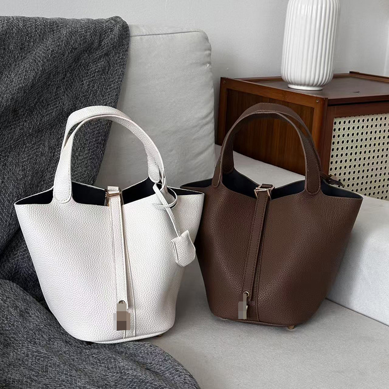 New cross-border women's basket bag, fashionable and versatile, with a high-end feel, suitable for commuting, textured large-capacity bucket bag New cross-border women's basket bag, fashionable and versatile, with a high-end feel, suitable for commuting, textured large-capacity bucket bag
