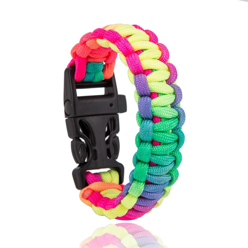 Путешественный тка́ный браслет ручной работы