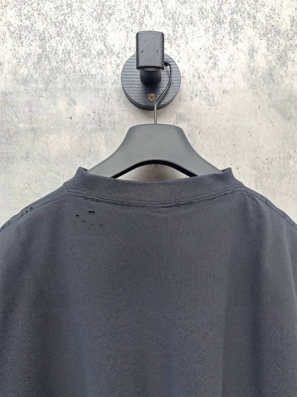Bjia 【高品質】Bjia クラシック フロントとバック グラデーション プリント ファジーロゴ 半袖 Tシャツ 男女兼用|undefined
