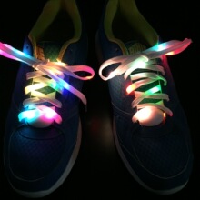 LED�l��Ь���W��ɹ�Ξ���߲��W�qҹ��Ь���r��ҹ�ℓ��YƷЬ�K