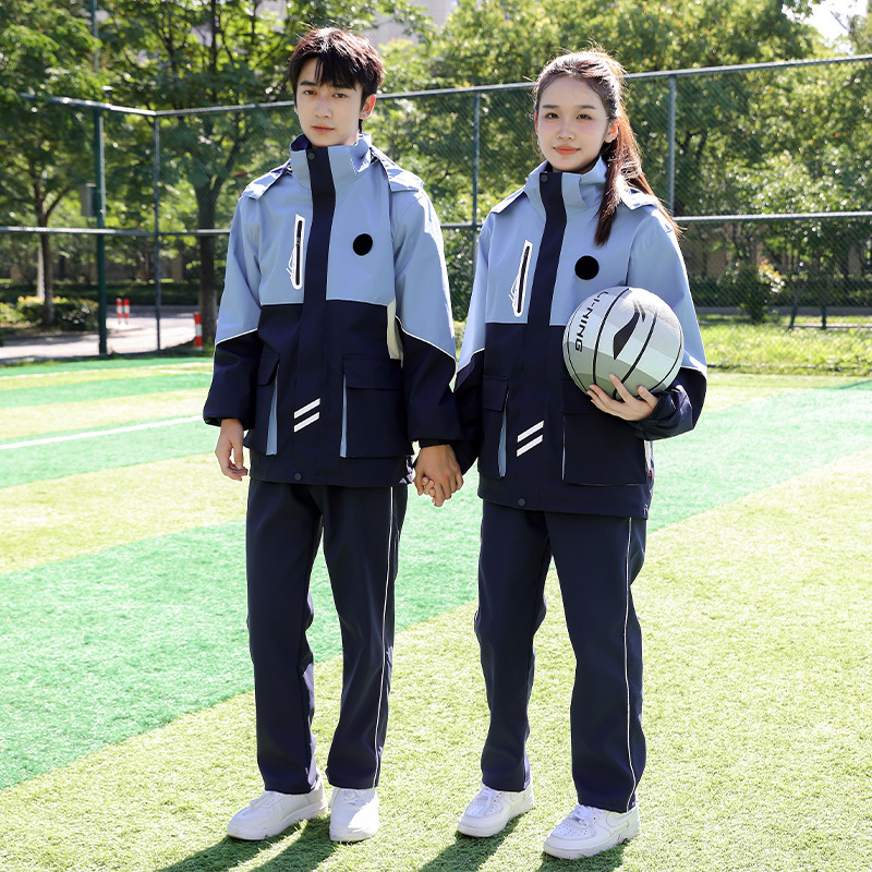 Uniforme de invierno de estudiantes de primaria y secundaria a prueba de viento calentamiento deportivo de ocio tres piezas de ropa de clase personalizada gruesa