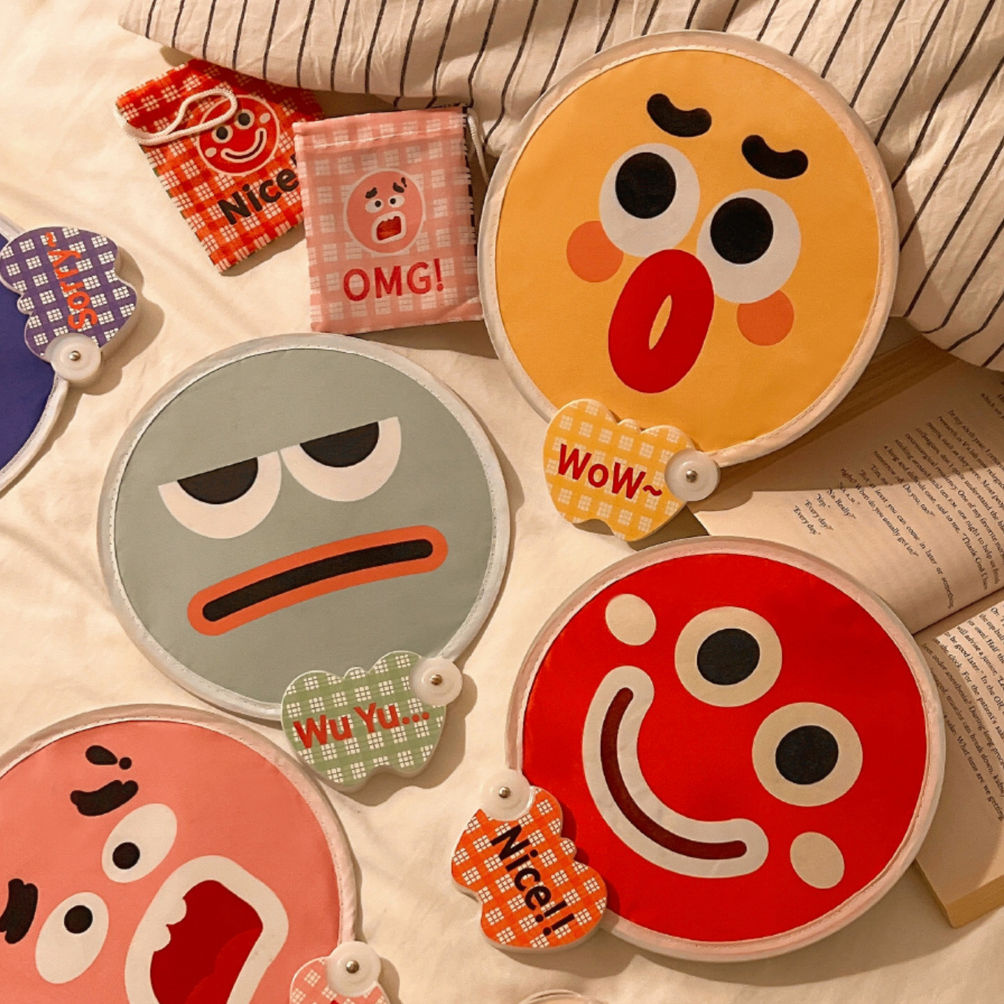Cartoon double-sided summer foldable cute handheld children's round…
