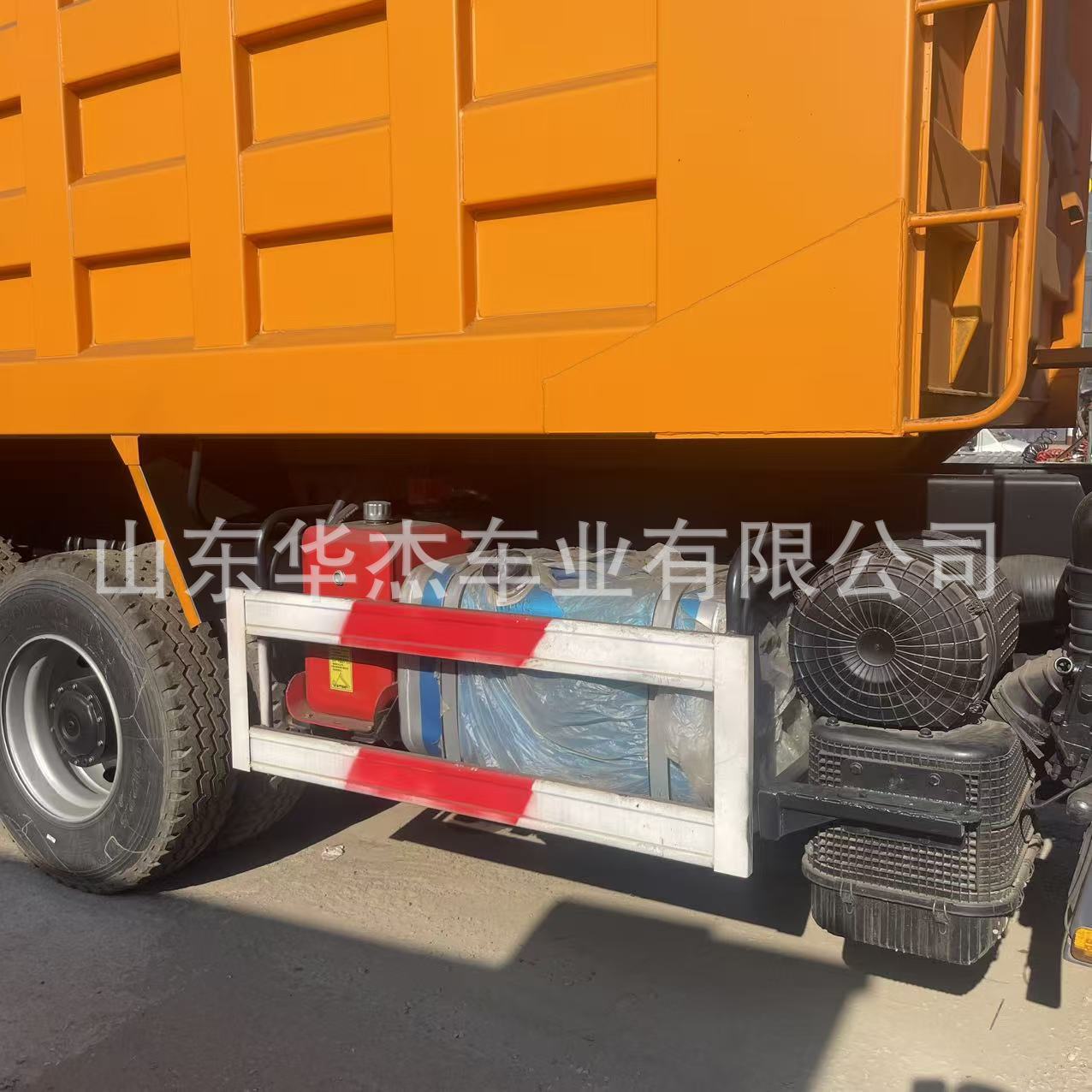 Cross-Border Shaanxi Automobile Delong Dump Truck, Eight-Wheel Dump Truck for Transporting Gravel and Soil, Engineering Dump Truck, Shaanxi Automobile Delong Tipper Truck